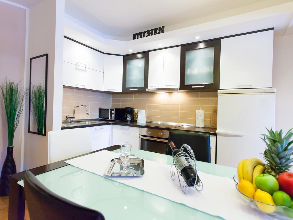 Urban Premium Apartments (Adults Only) Porec Room photo